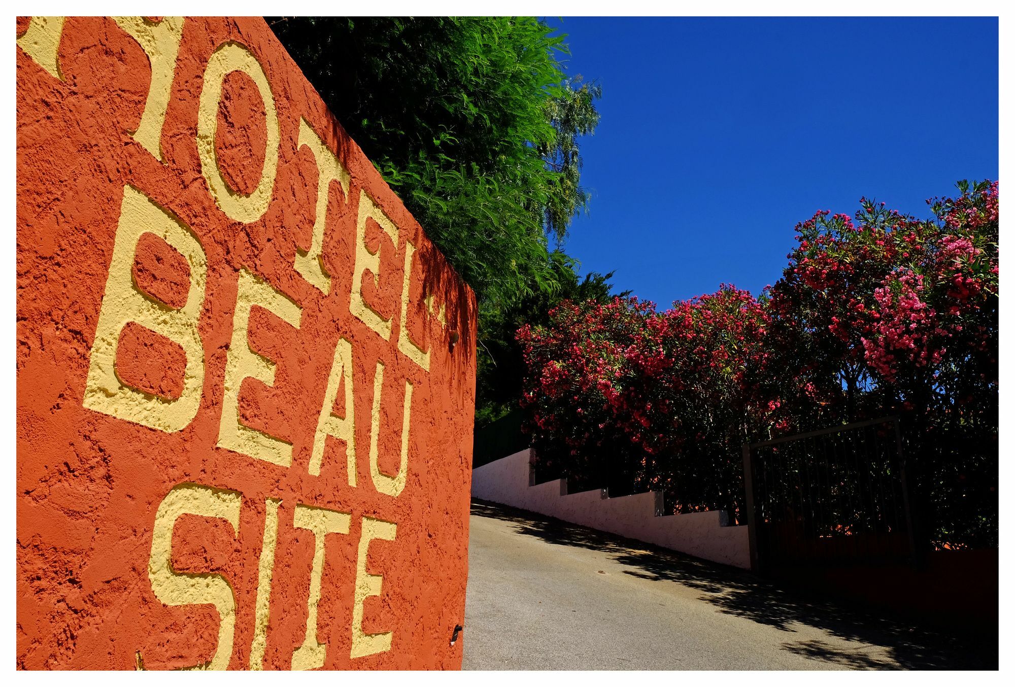 Hotel Beau Site Le Lavandou Exterior foto